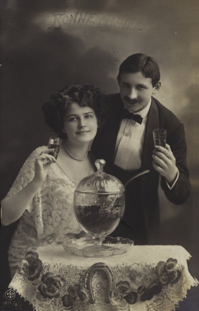 Pareja bebiendo ponche de French Photographer